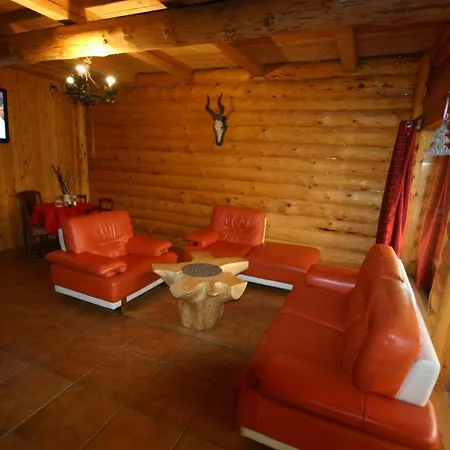 Chata Zbojnicka Drevenica 2 *